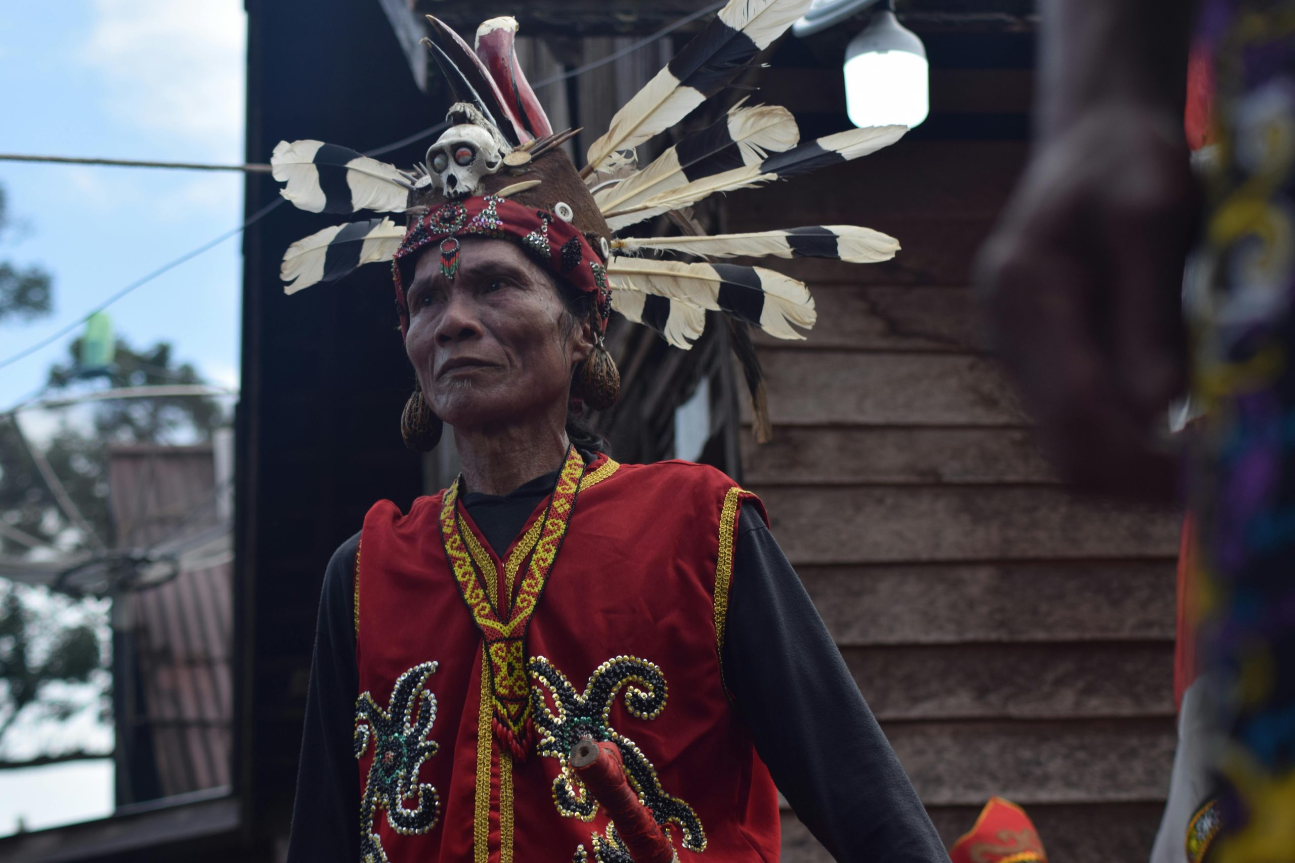 Ilustrasi gelang dayak
